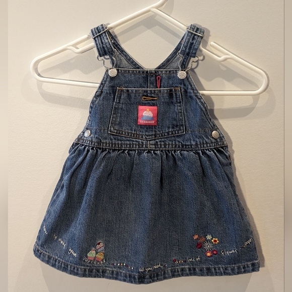 Retro Oshkosh Jumper - Picture 2 of 9